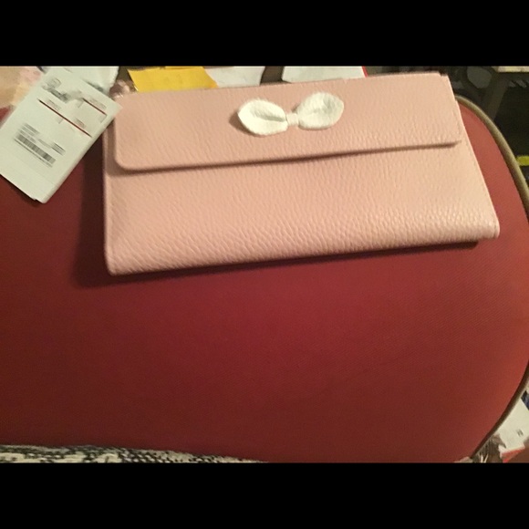 Buxton Handbags - Darling, Buxton Wallet, NWT🎁🎁🎁🎁
